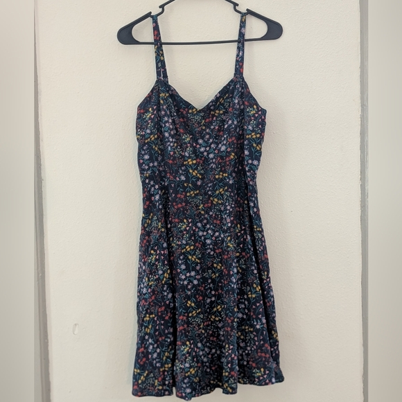 Old Navy Dresses & Skirts - Old Navy Navy Blue Floral Mini Dress